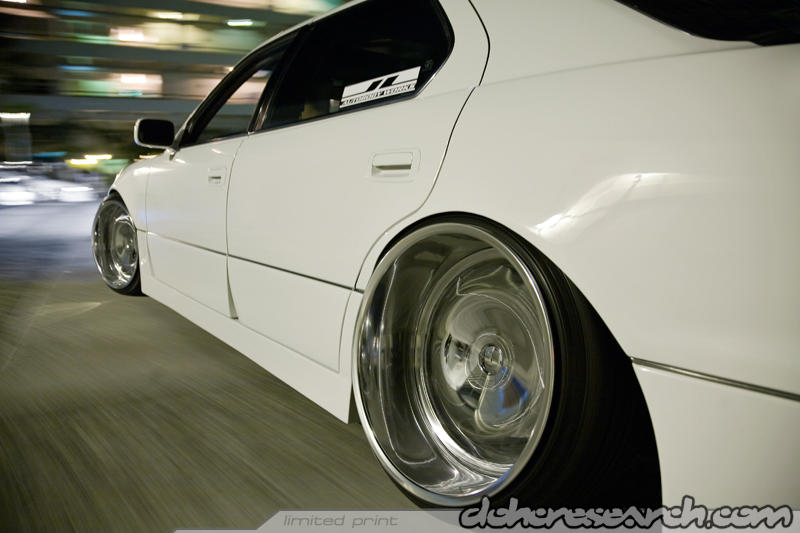 Night Garage Lexus LS400